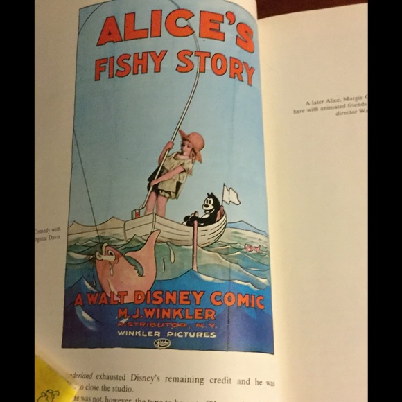 βοΈ VNTG 1975 MAGIC KINGDOMS Book Walt Disney Collectible! - Picture 9 of 17